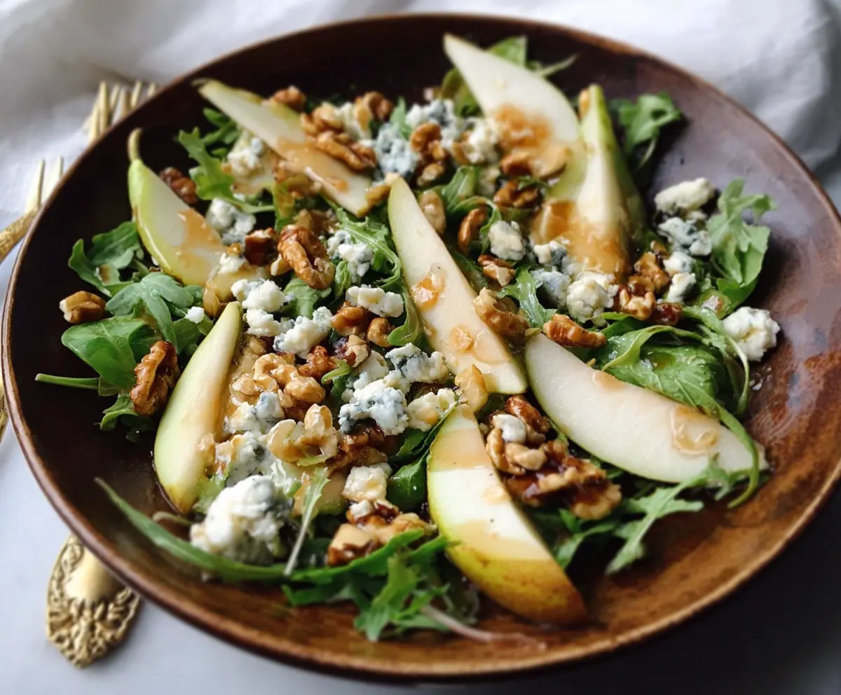 Easy Pear & Gorgonzola Salad Recipe